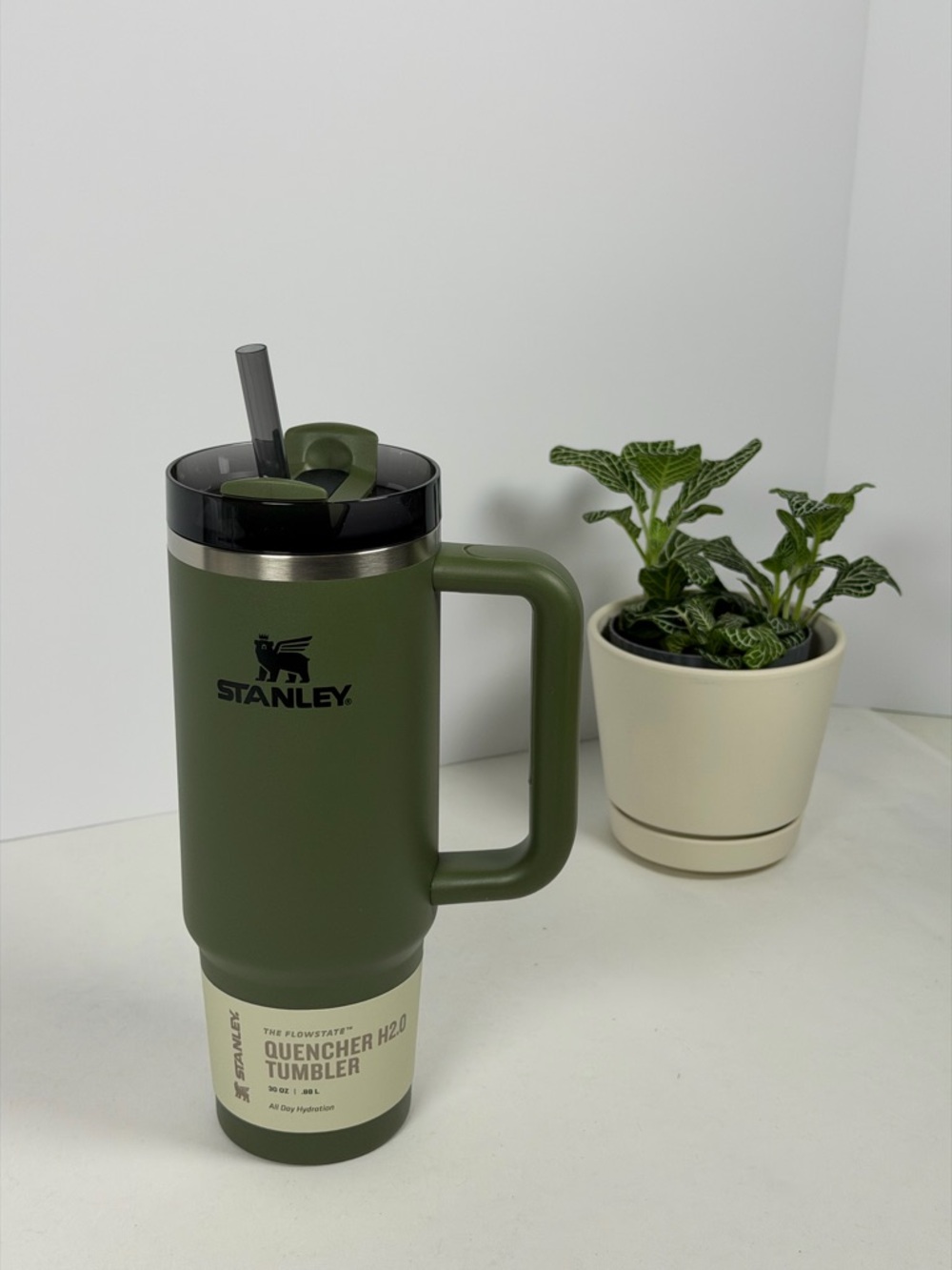 Stanley Olive Green Insulated Travel Mug with Handle